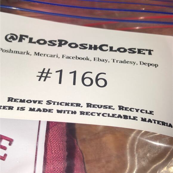 Lulus Deep V-neck Ribbed Sweater Women's Size Small Burgundy Red Knit Top - Picture 8 of 8